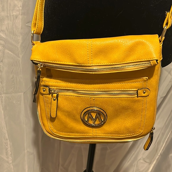 NWT Mia K MKF collection cross body bag - Picture 1 of 4